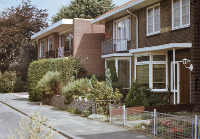 21345 Gezicht op de voorgevels van de panden Amsterdamsestraatweg 865-hoger te Utrecht.